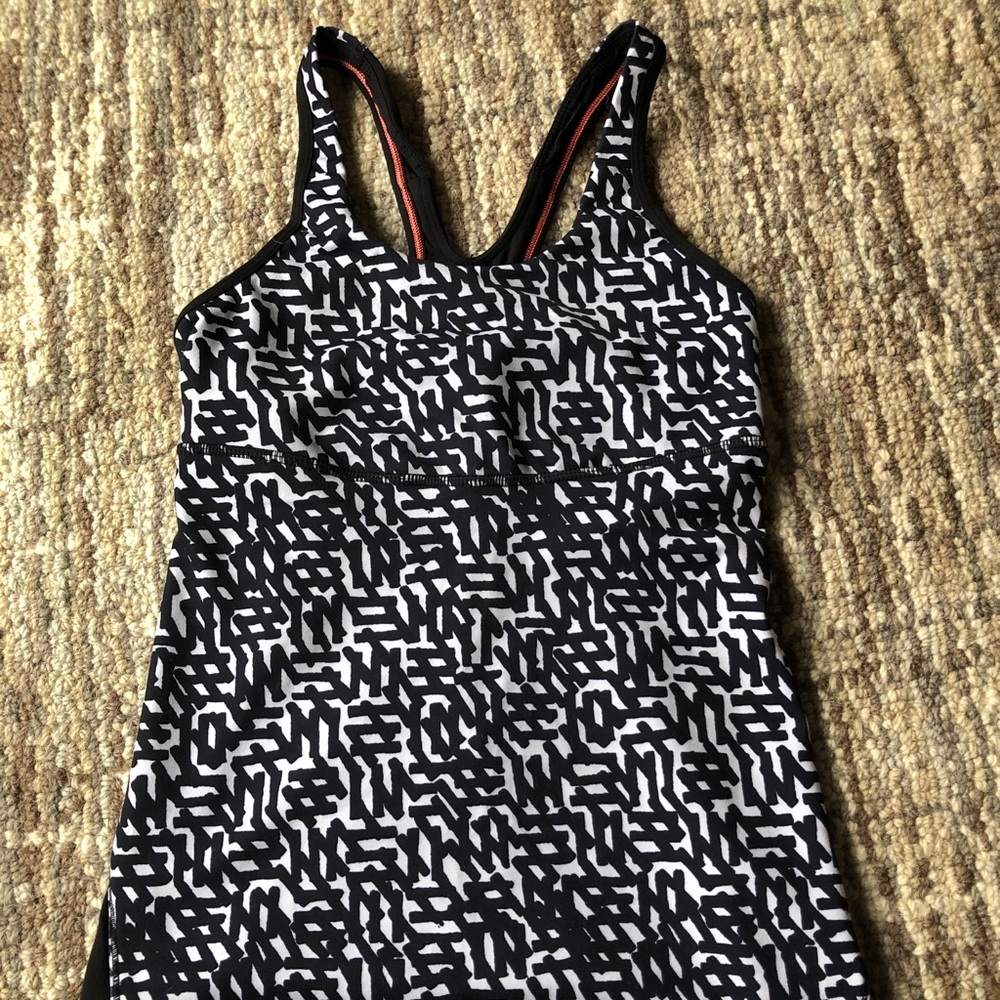 Lululemon tank